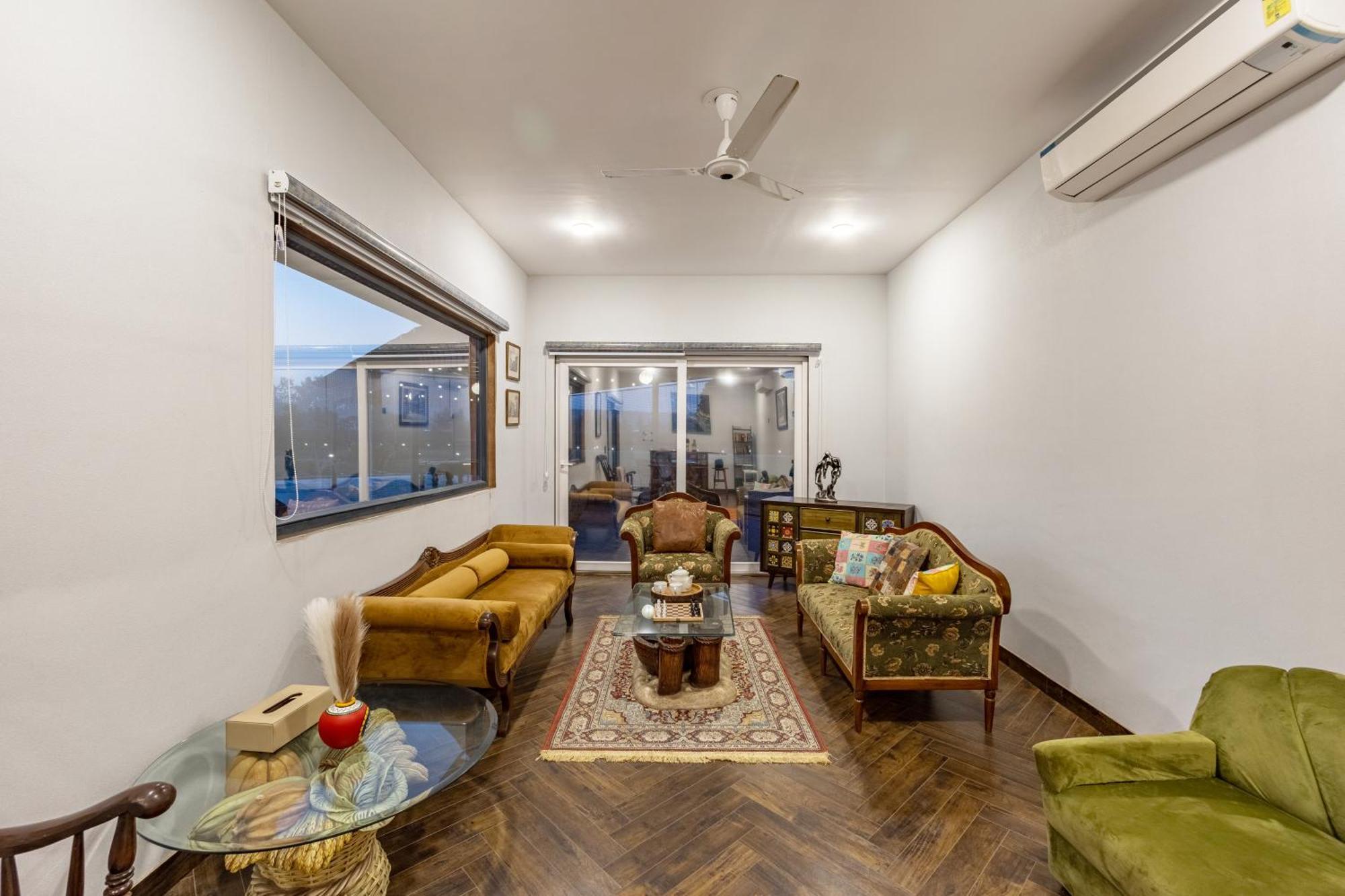 Elivaas Hidden Oasis 4Bhk With Pool, Mud House & Container House Villa Dhauj Dış mekan fotoğraf