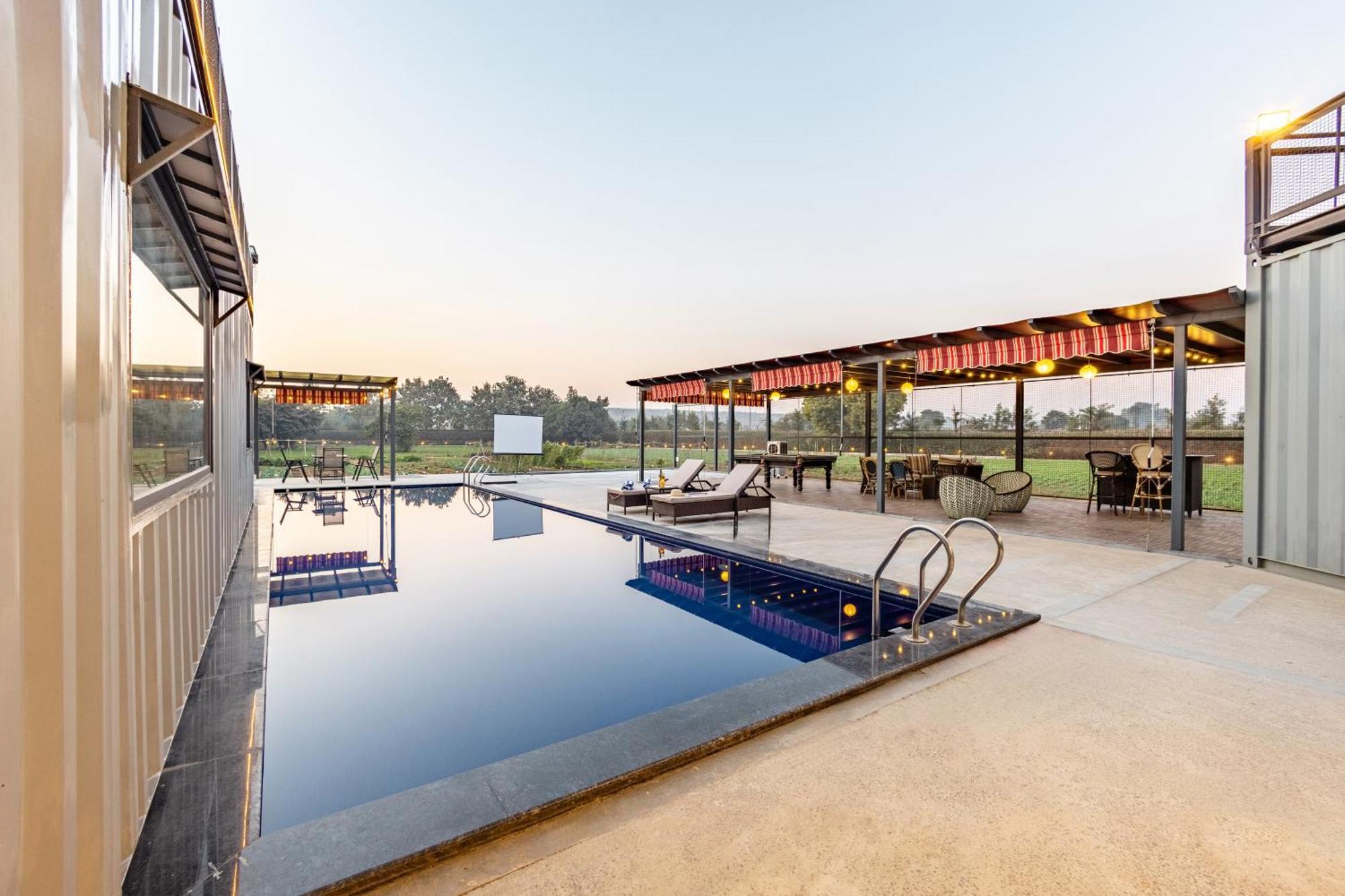 Elivaas Hidden Oasis 4Bhk With Pool, Mud House & Container House Villa Dhauj Dış mekan fotoğraf